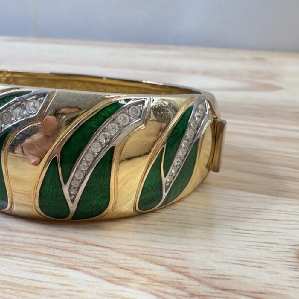 Christian Dior Bracelet Gold Tone Clear Rhinestone Green Enamel Sz 6.5 - Picture 5 of 16